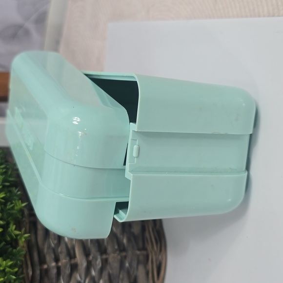 Estee Lauder Travel Case - Picture 8 of 10